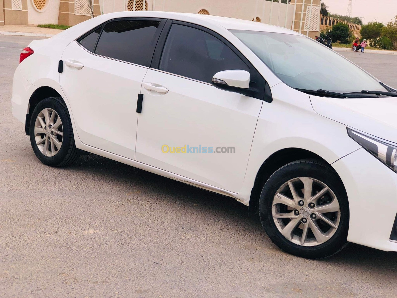 Toyota Nouvelle Corolla 2015 Premium CVT