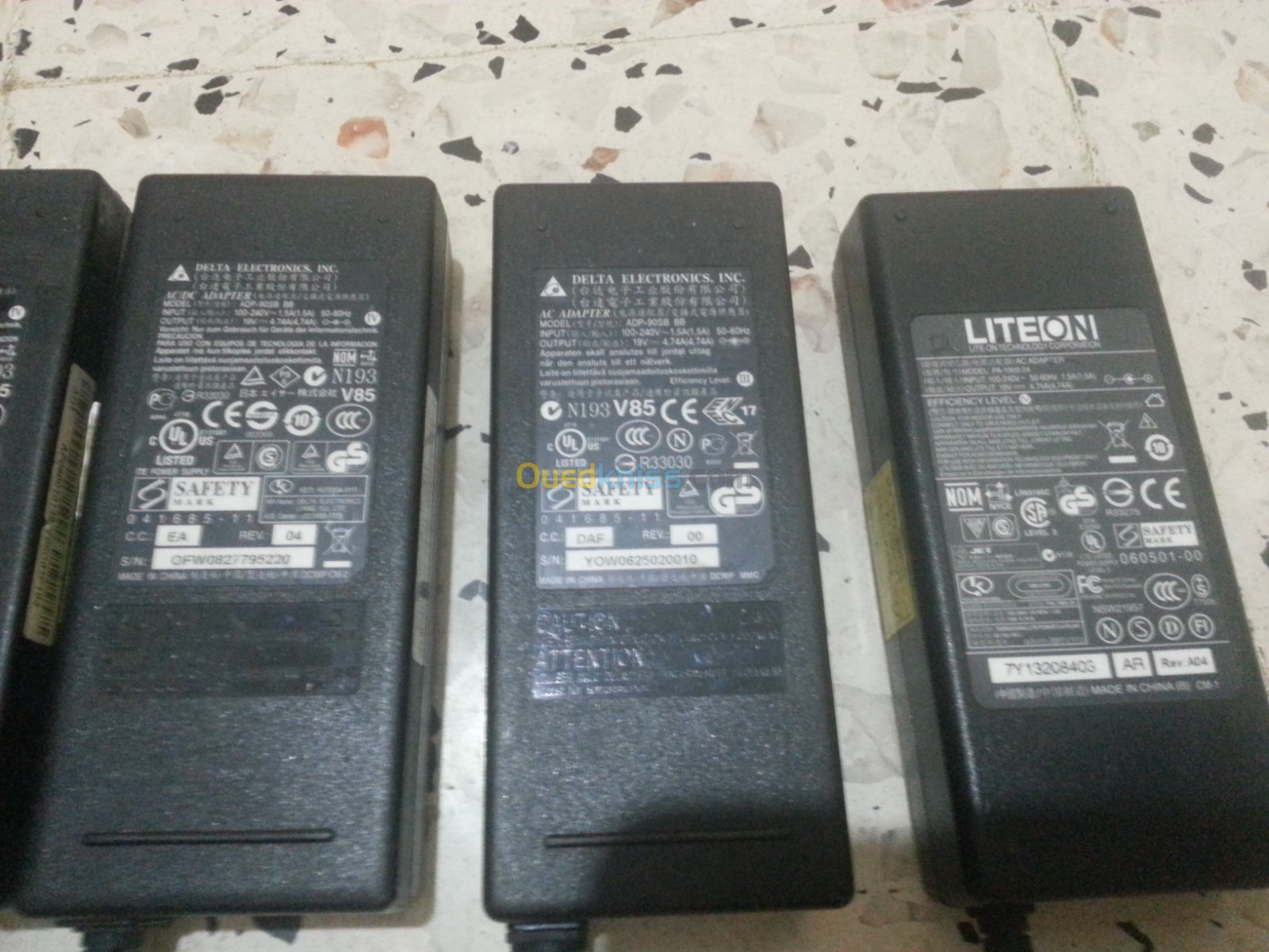 CHARGEUR ACER HP LENOVO 