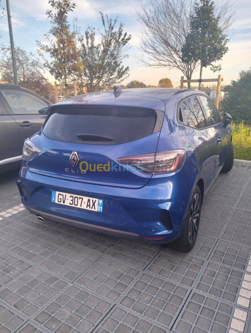 Renault Clio 2024 Techno