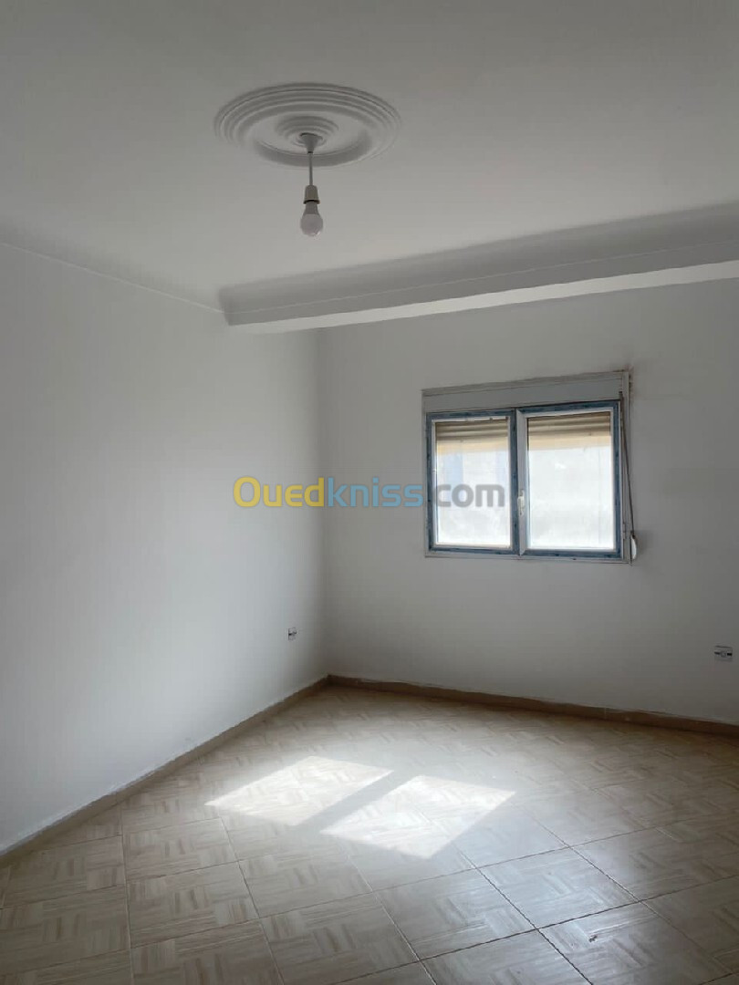 Vente Appartement F4 Alger Bordj el bahri