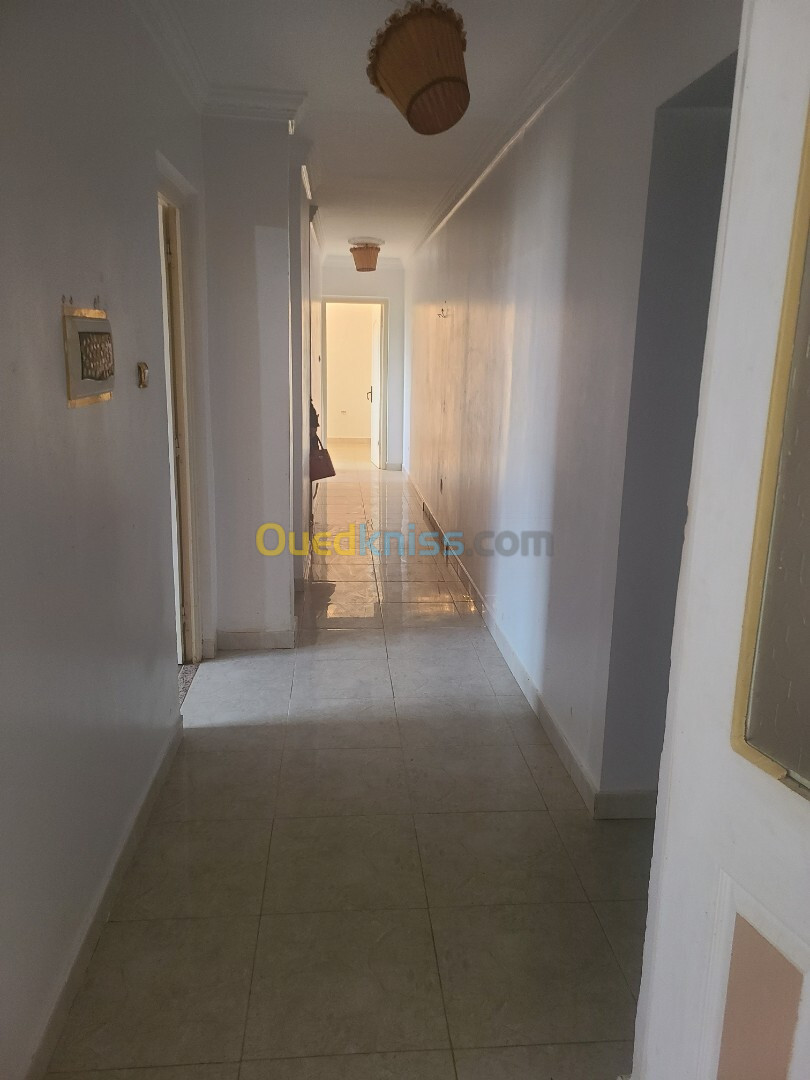 Location Appartement F3 Alger Draria