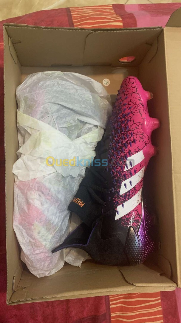 Soulier foot Adidas predator freak.1 FG (Élite)