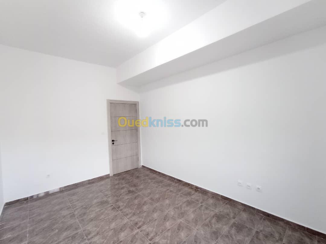 Location Appartement F4 Alger Hydra