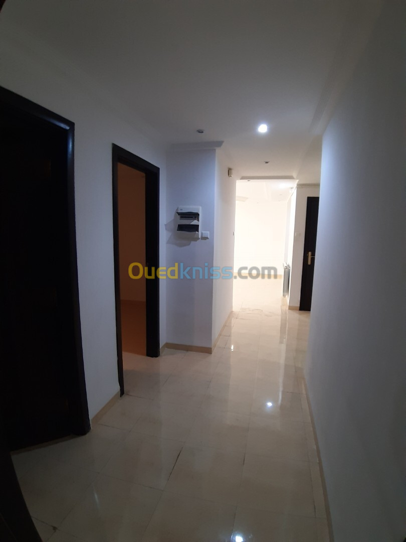 Location Appartement F5 Alger Cheraga