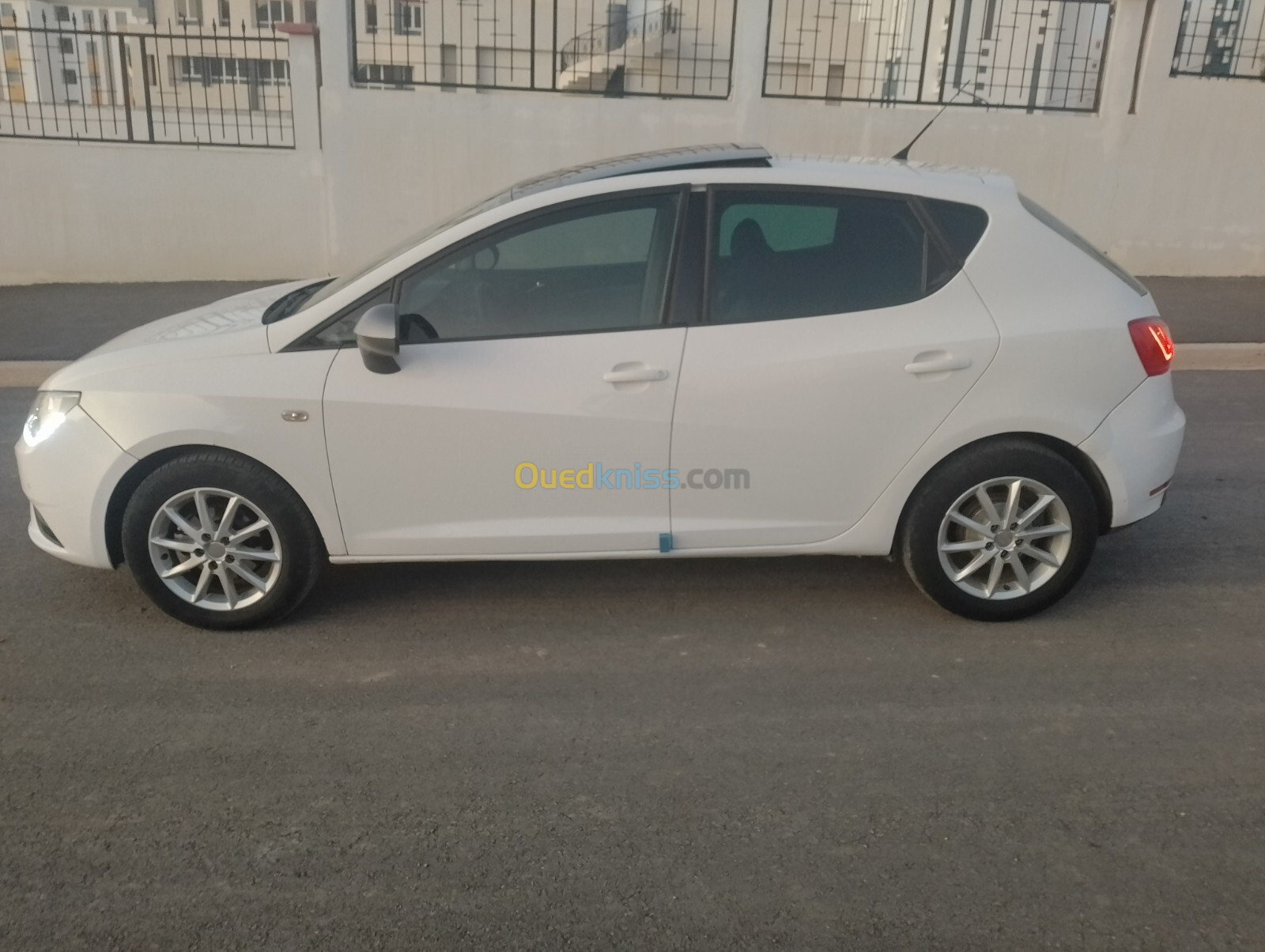 Seat Ibiza 2016 Fully +Toit ouvrant