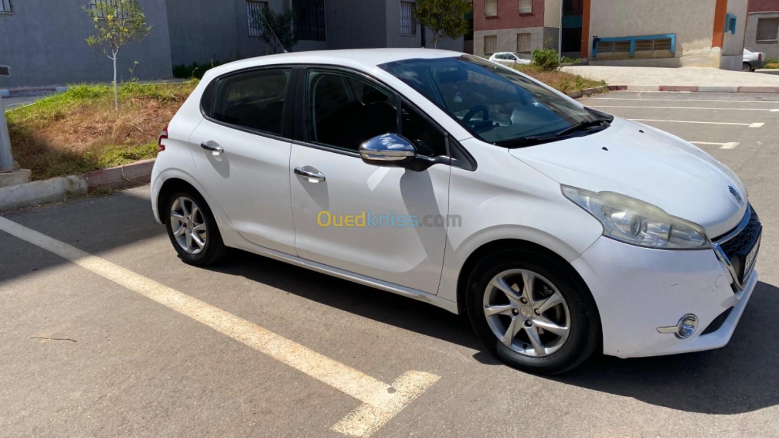 Peugeot 208 2015 Active