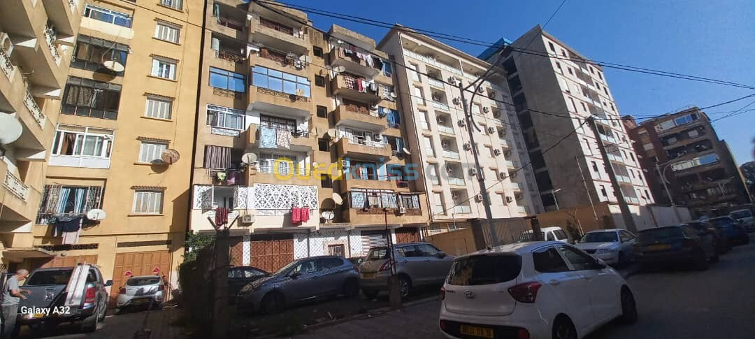 Location Appartement F4 Alger Dar el beida