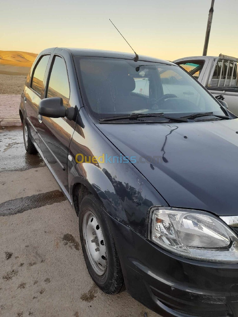 Dacia Logan 2011 باز كليم