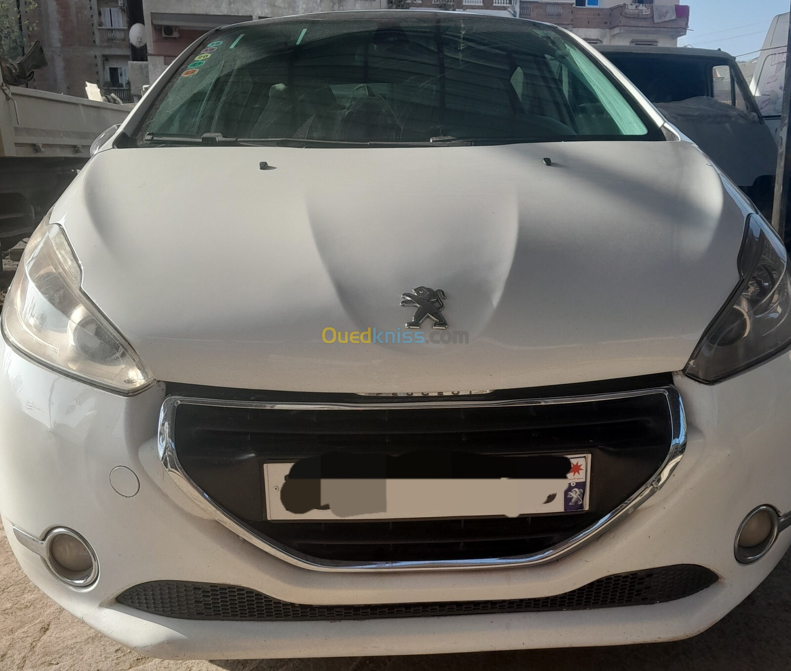 Peugeot 208 2015 Allure