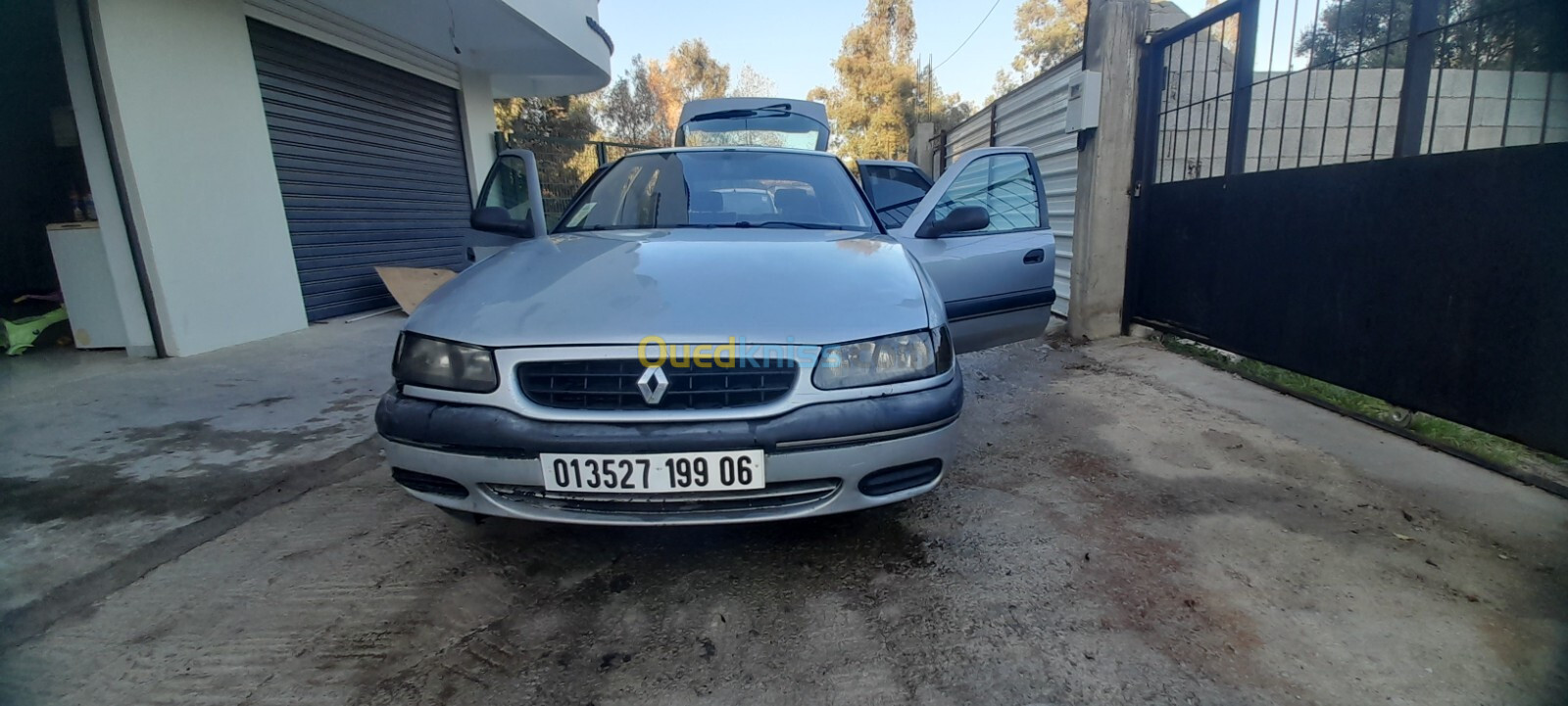 Renault Safrane 1999 Safrane