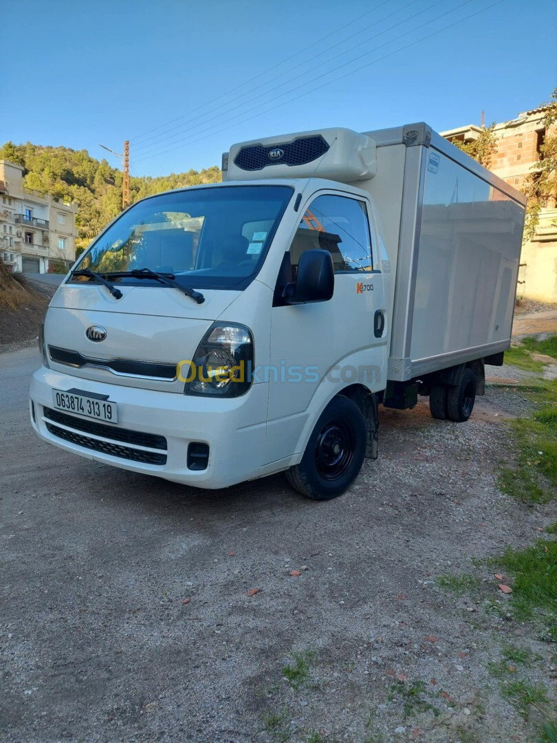 Kia K2700 frigo 2013