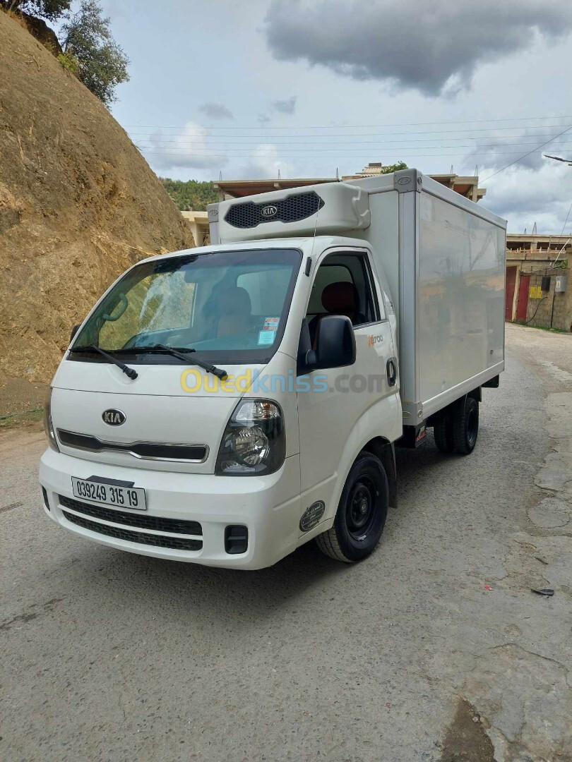 Kia K2700 frigo 2015