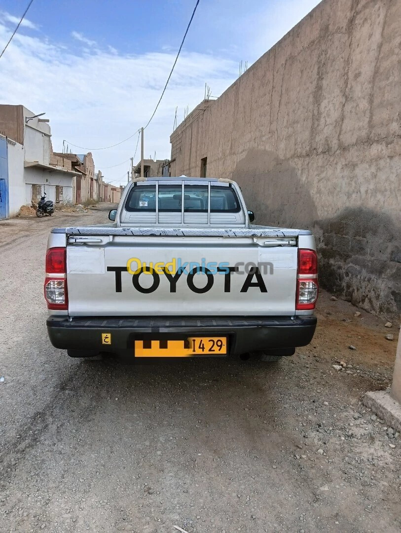 Toyota Hilux 2014 LEGEND SC 4x2