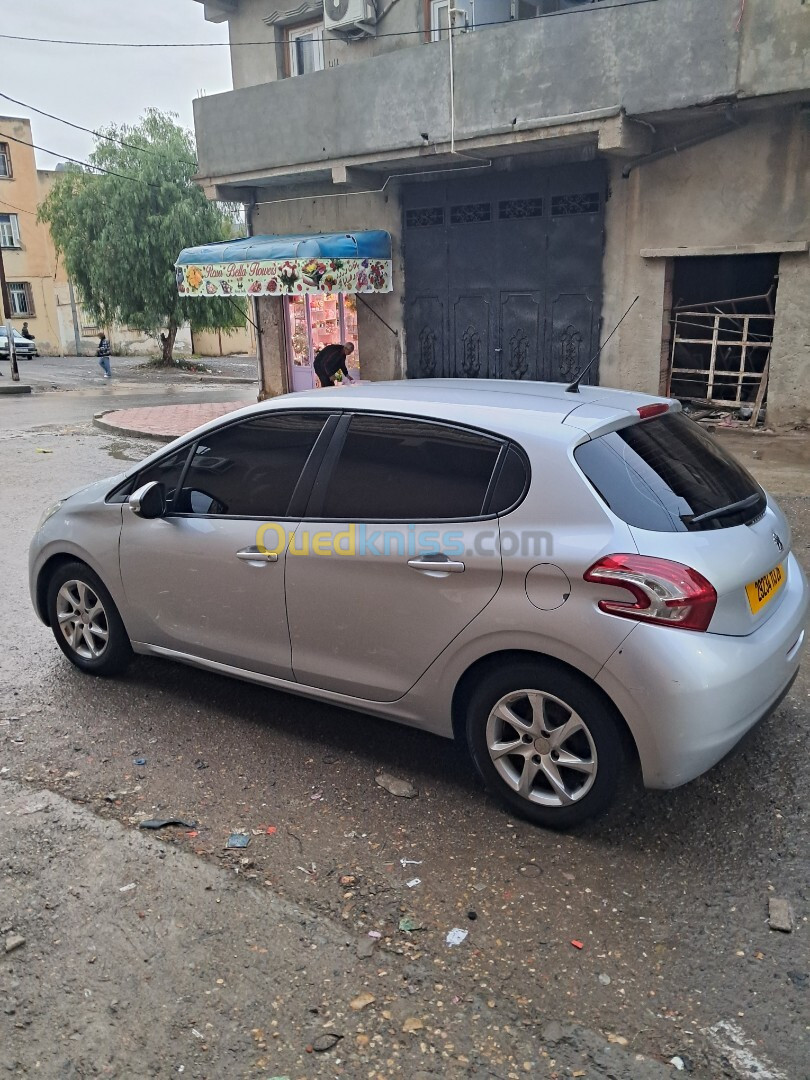 Peugeot 208 2013 208