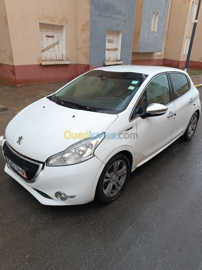 Peugeot 208 2014 