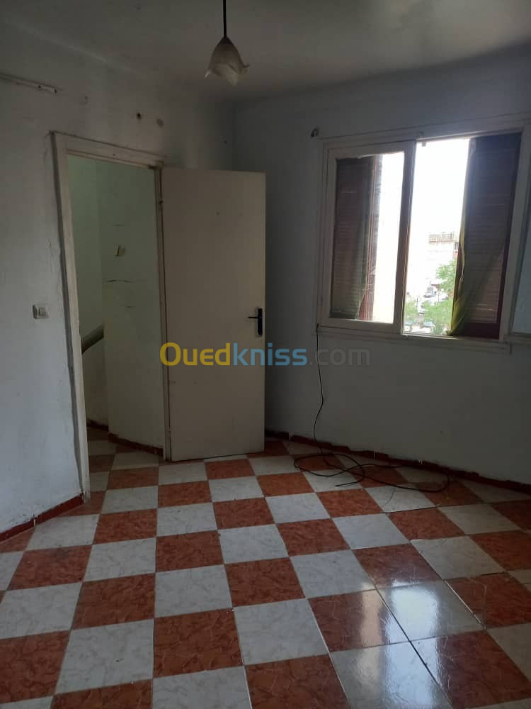 Location Appartement F2 Alger Les eucalyptus