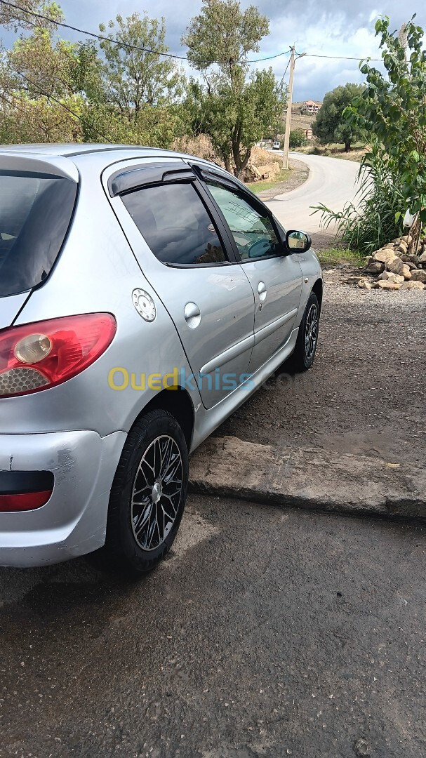 Peugeot 206 Plus 2012 generation