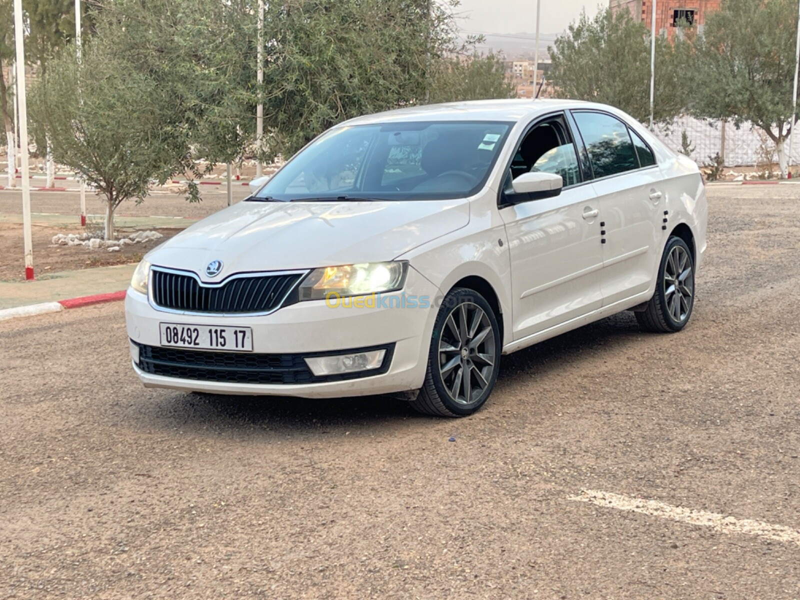 Skoda Rapid 2015 Edition