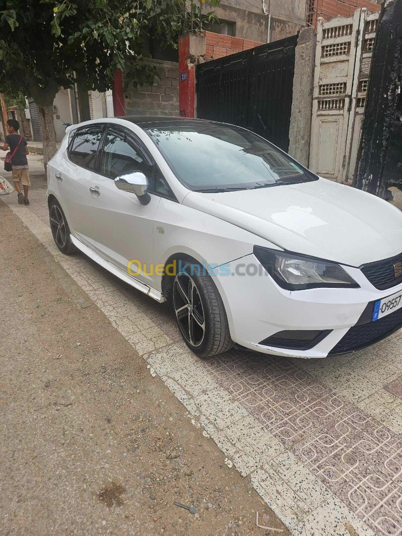 Seat Ibiza 2015 Fully +Toit ouvrant