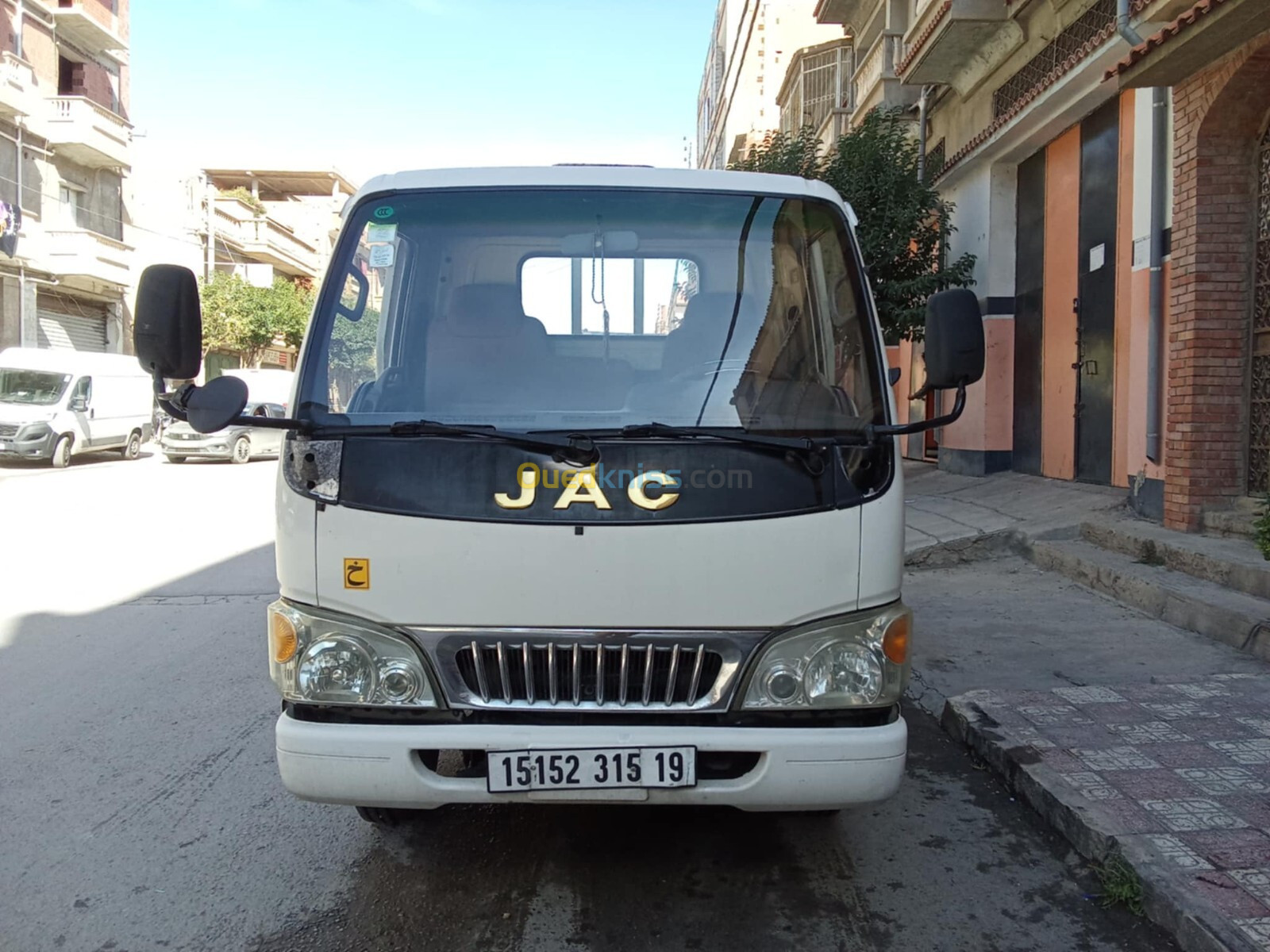 JAC 1040 K 2015