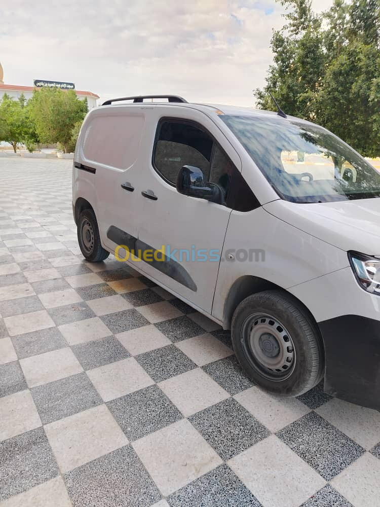 Fiat Doblo 2024 Itali