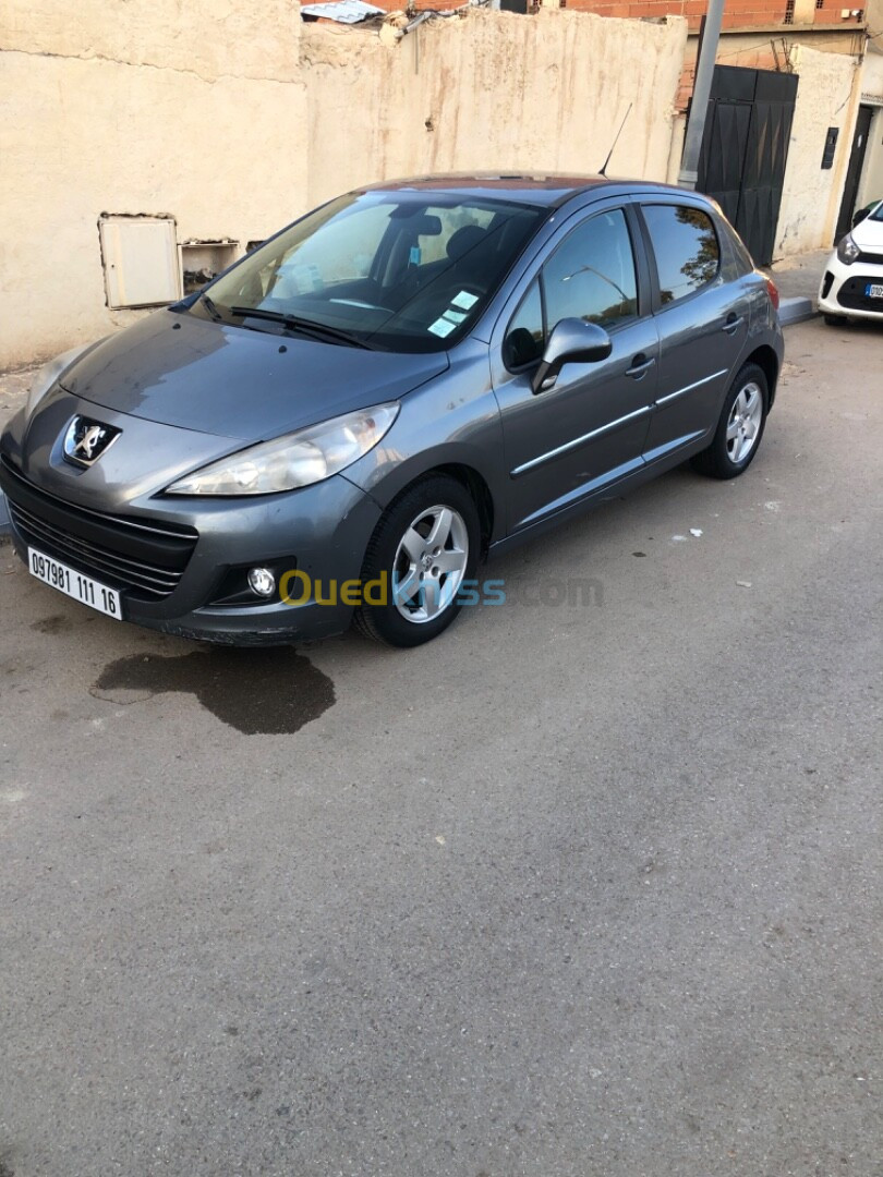 Peugeot 207 2011 