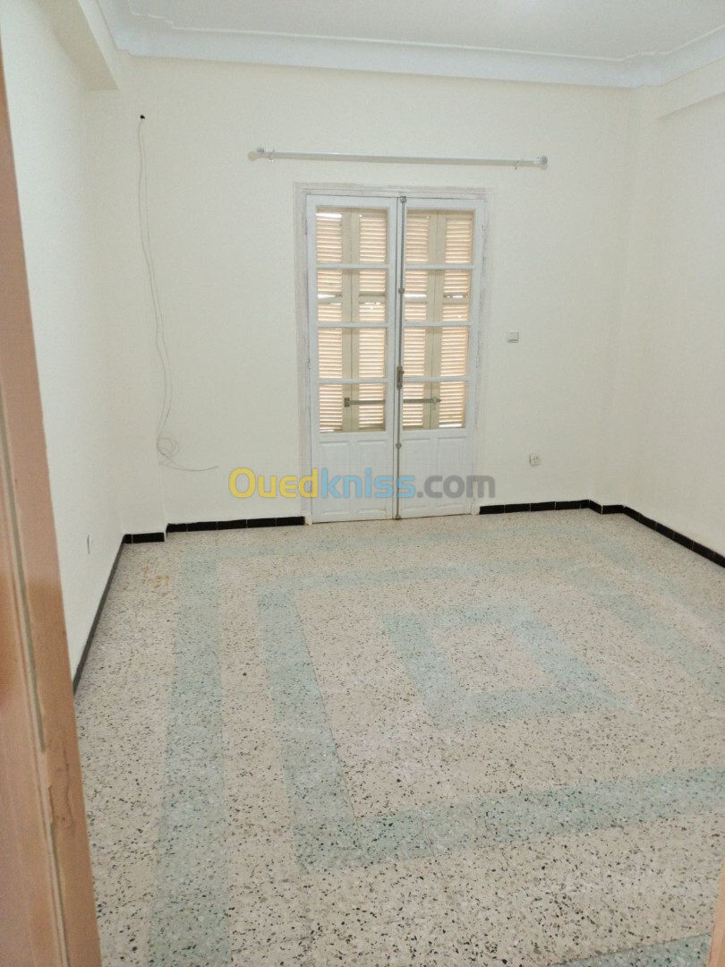 Location Appartement F4 Blida Beni mered