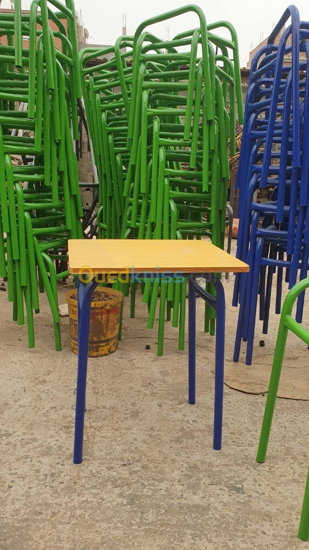 Table et chaises scolaire 