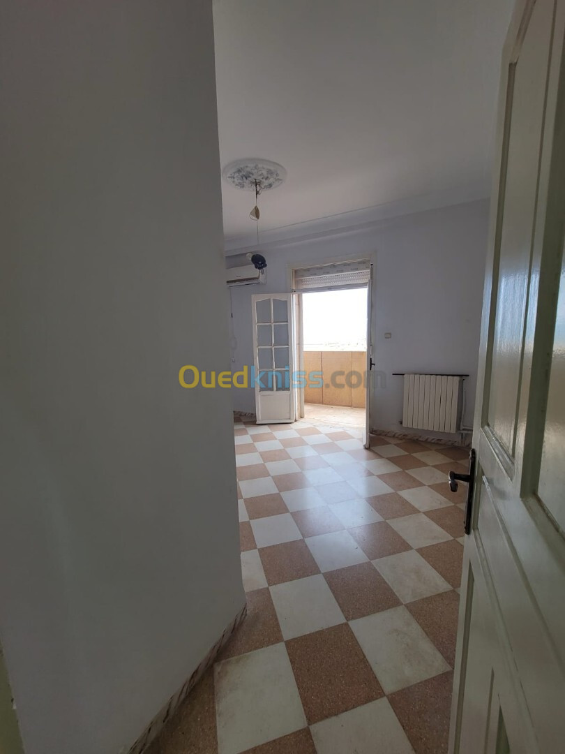 Location Appartement F3 Alger Ain benian