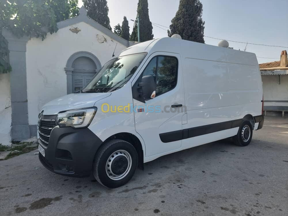 Renault Master 2023