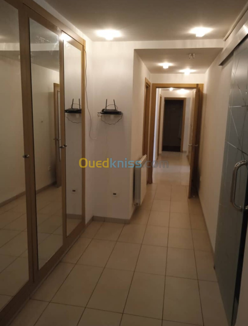 Location Appartement F4 Alger Cheraga