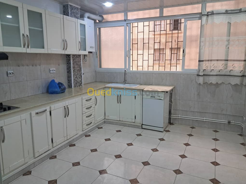 Location Appartement F3 Alger Kouba