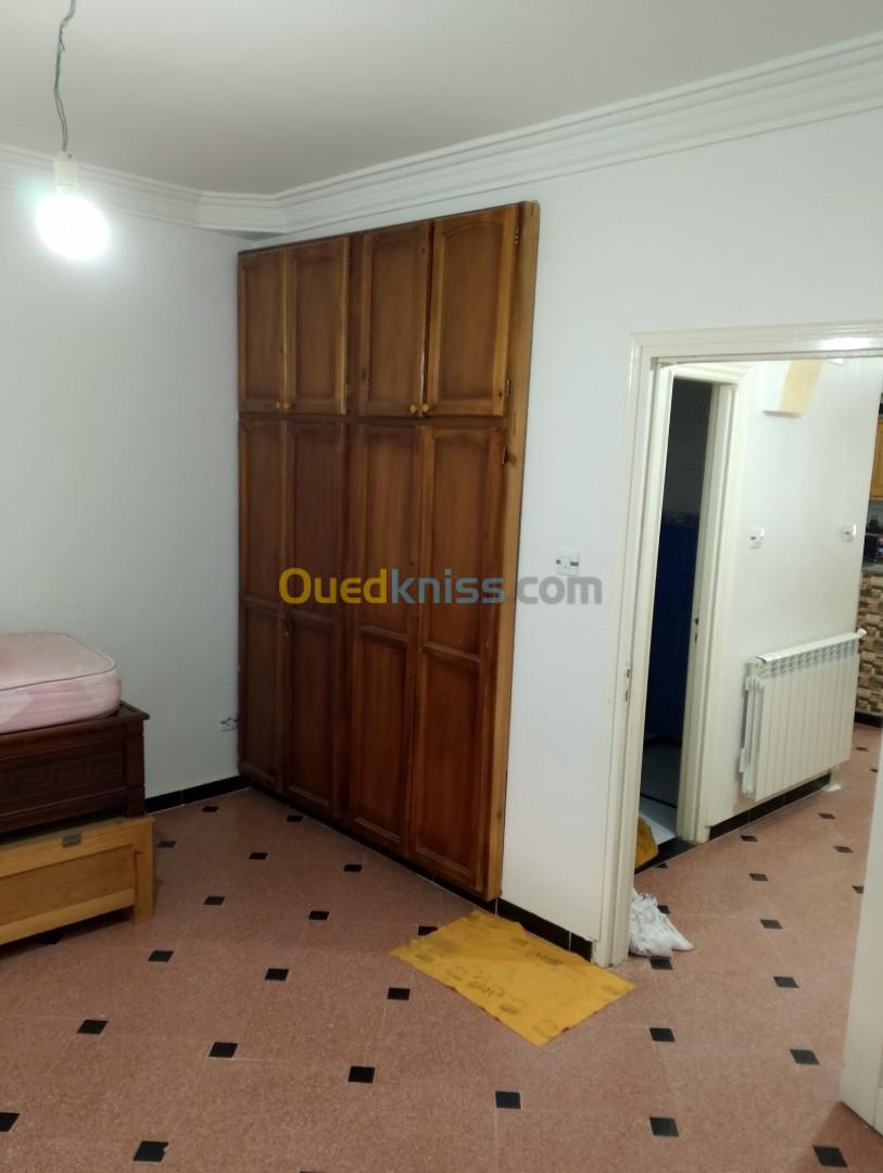 Location vacances Niveau De Villa F2 Alger Reghaia