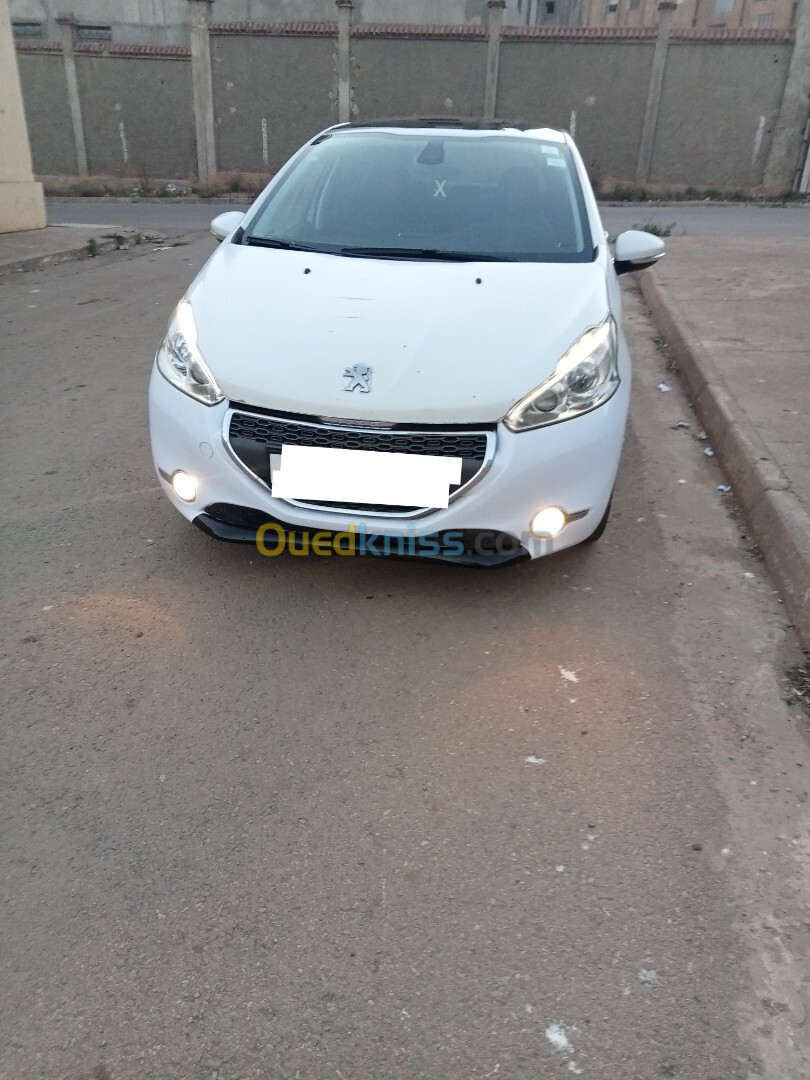 Peugeot 208 2013 Allure