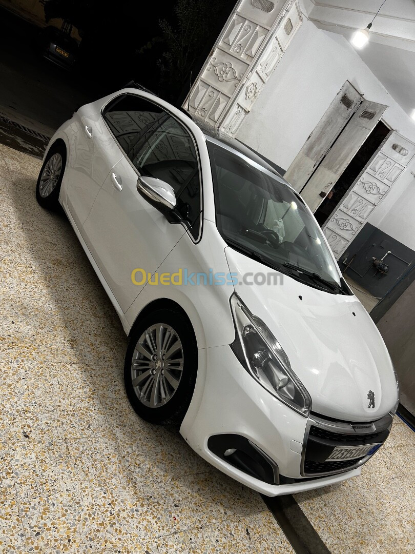 Peugeot 208 2016 Allure Facelift