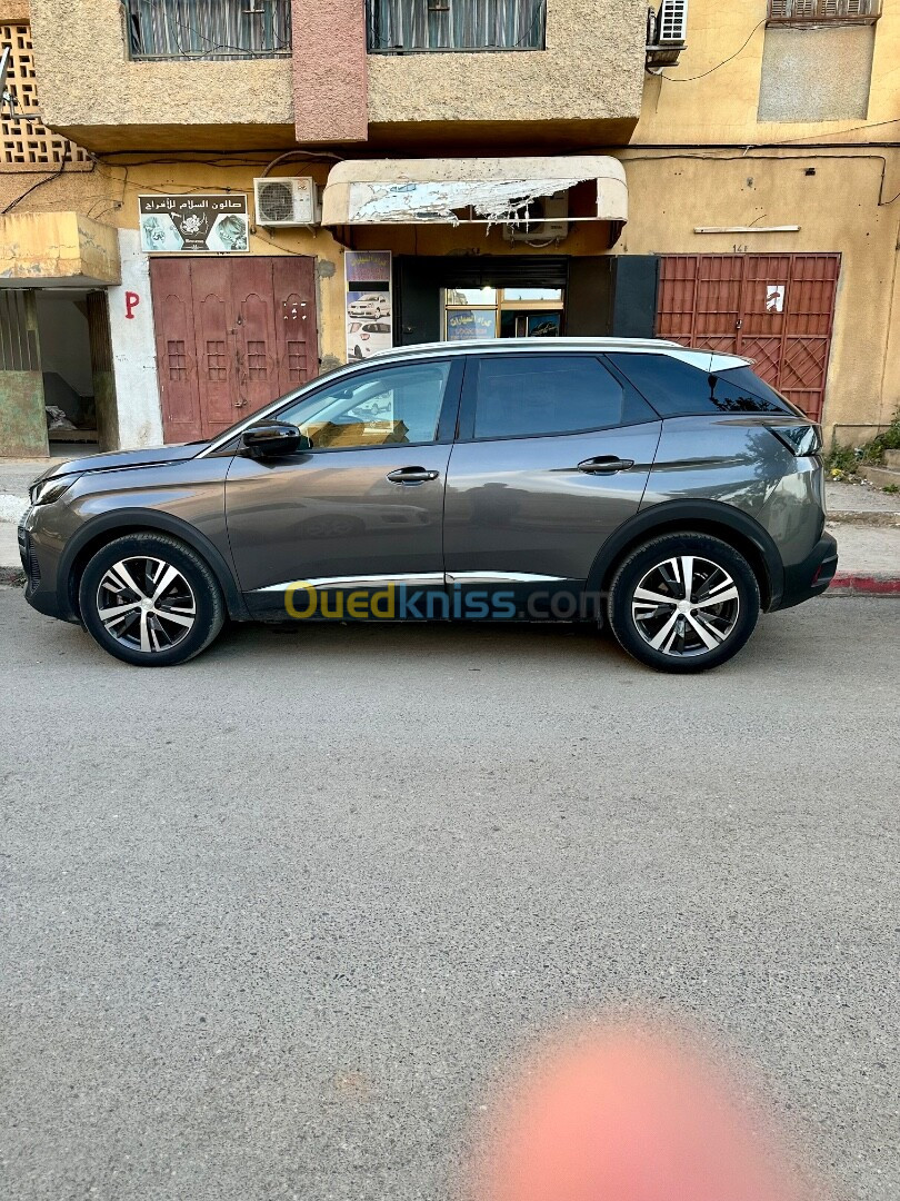 Peugeot 3008 2022 