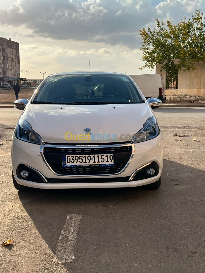 Peugeot 208 2015 Allure Facelift