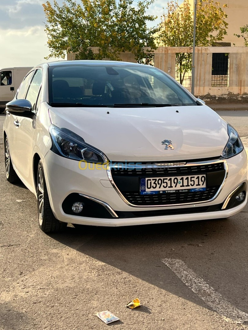 Peugeot 208 2015 Allure Facelift