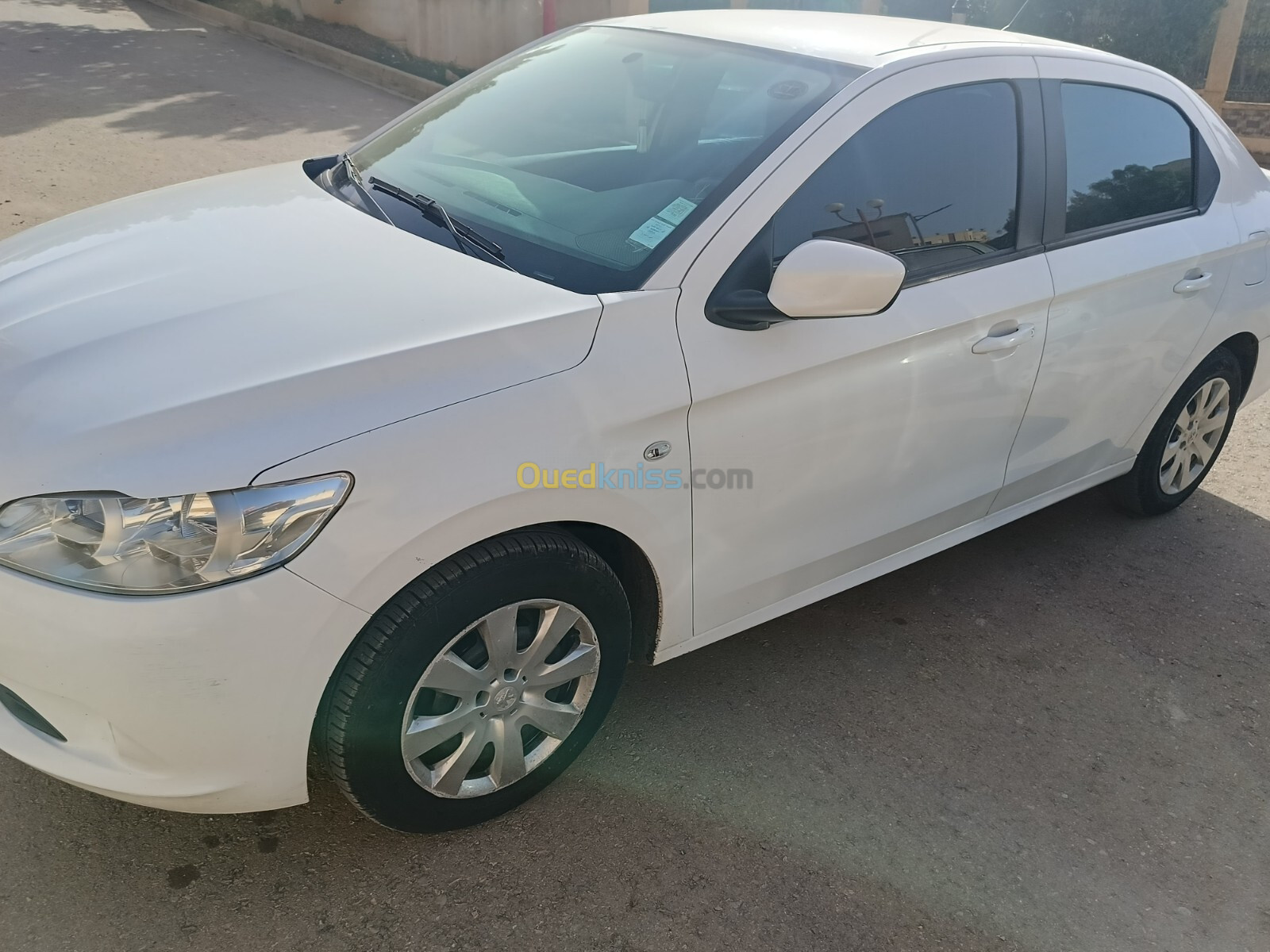 Peugeot 301 2013 Active