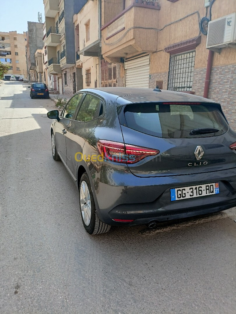 Renault Clio 5 besness 2022 6 vites 2022 Clio 5