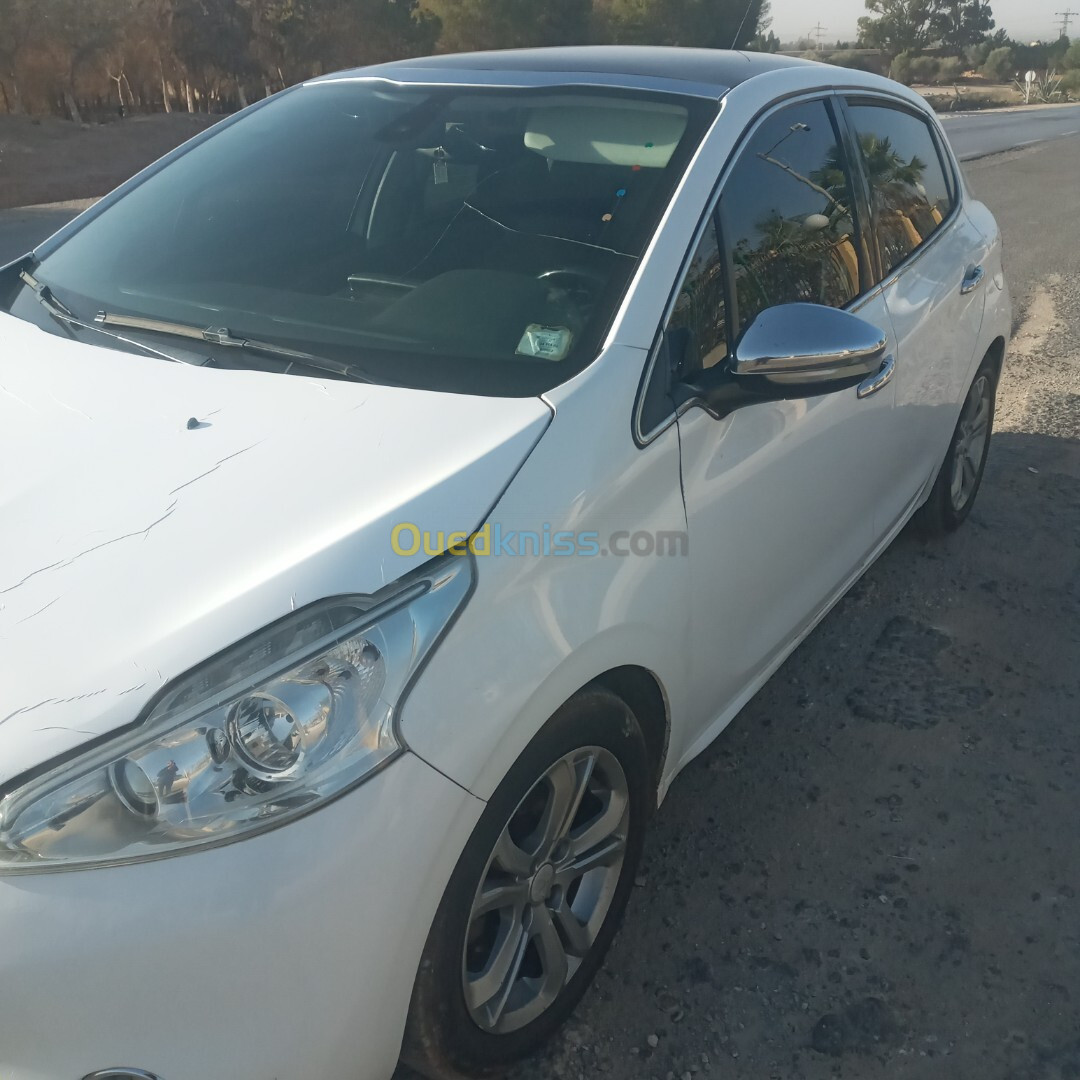 Peugeot 208 2014 208