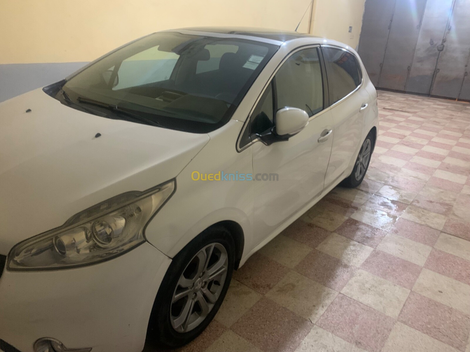 Peugeot 208 2015 208