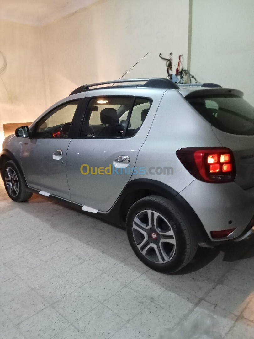 Dacia Sandero 2020 Stepway PRIVILEGE