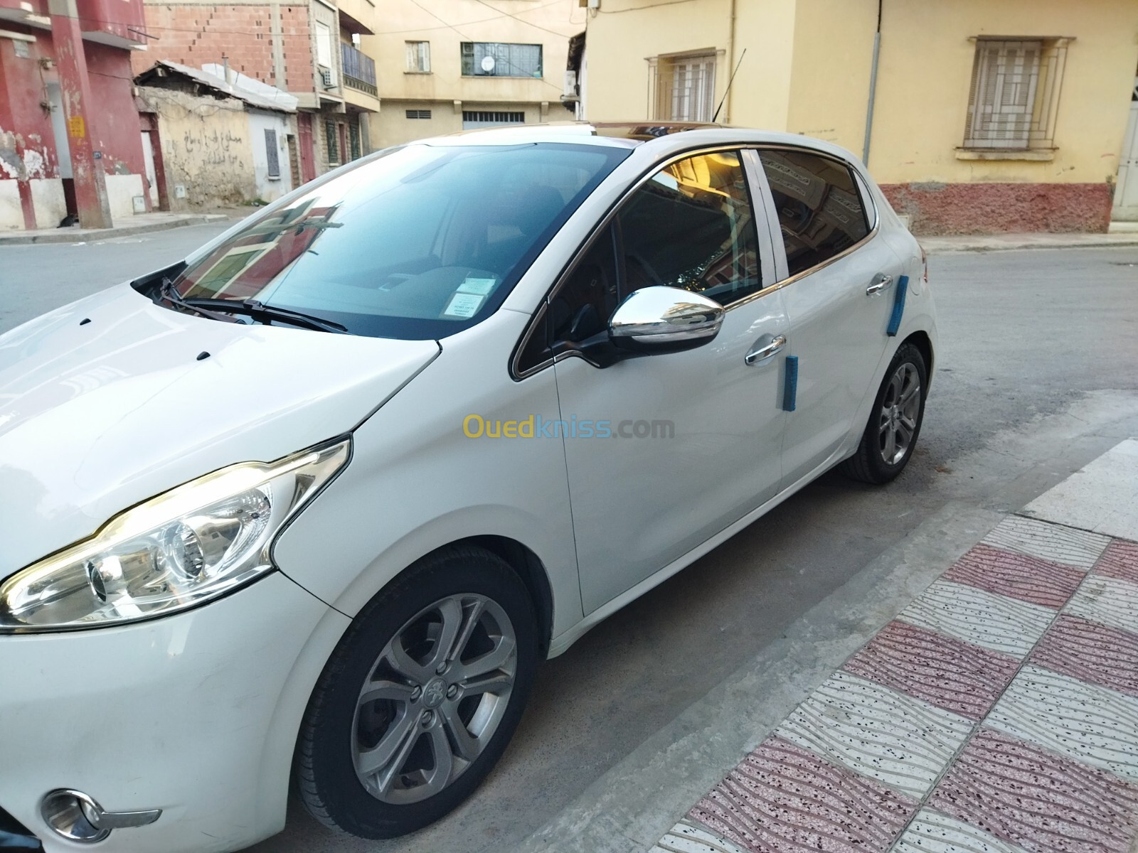 Peugeot 208 2014 Allure