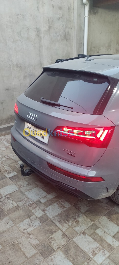 Audi Q5 2024 Slin