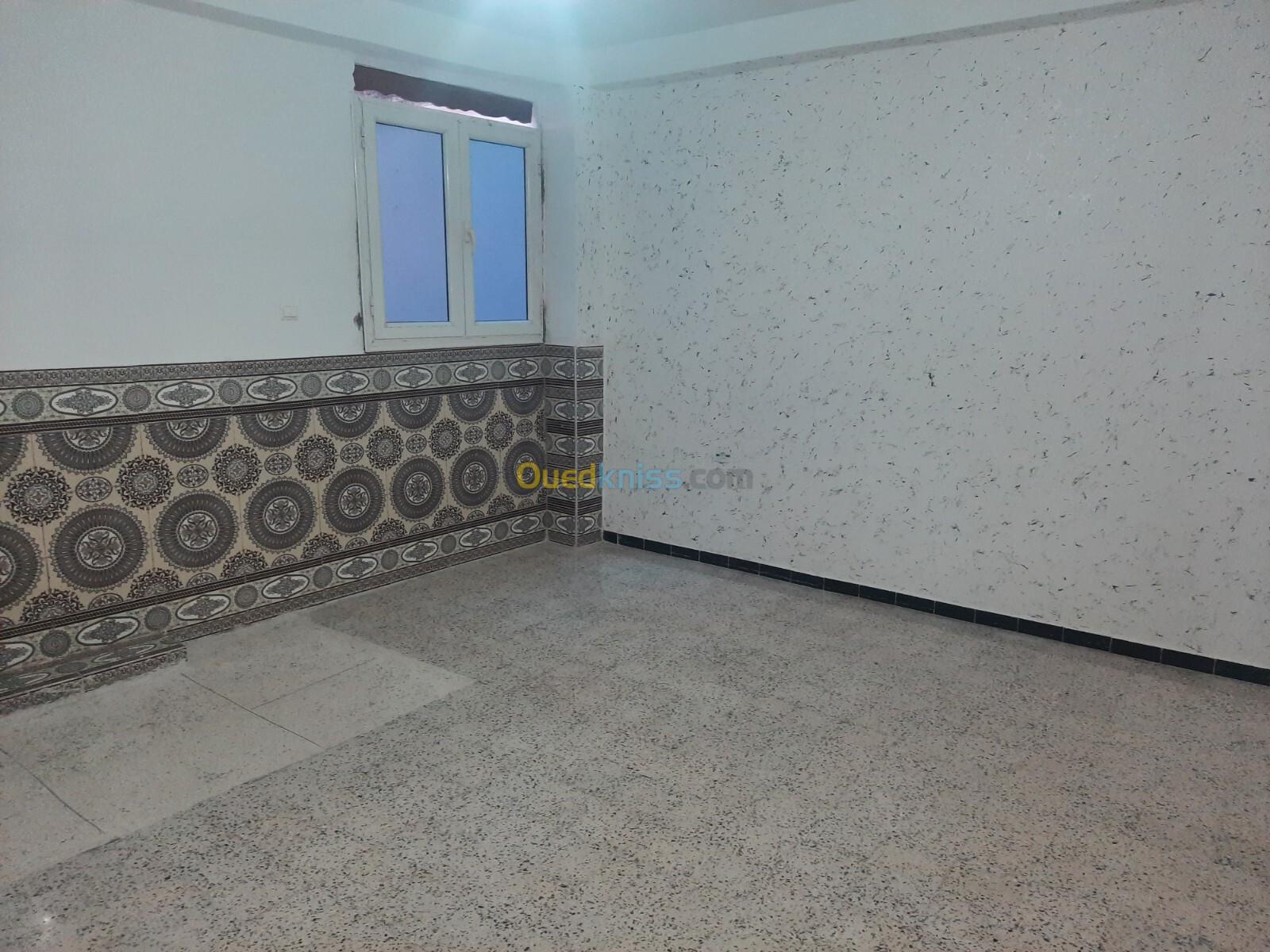 Location Niveau De Villa F3 Alger Les eucalyptus