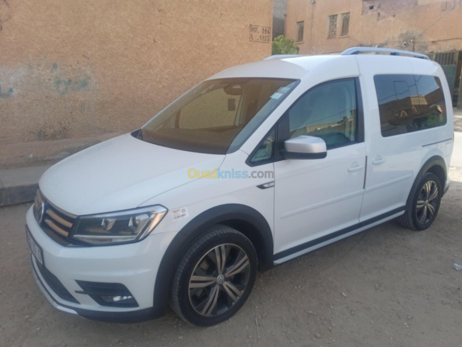 Volkswagen Caddy 2017 Altrck