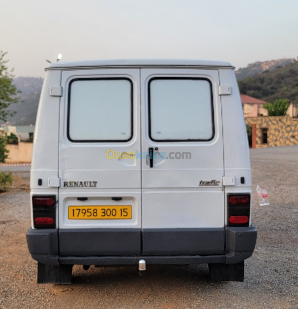 Renault trafic 2000 blanc