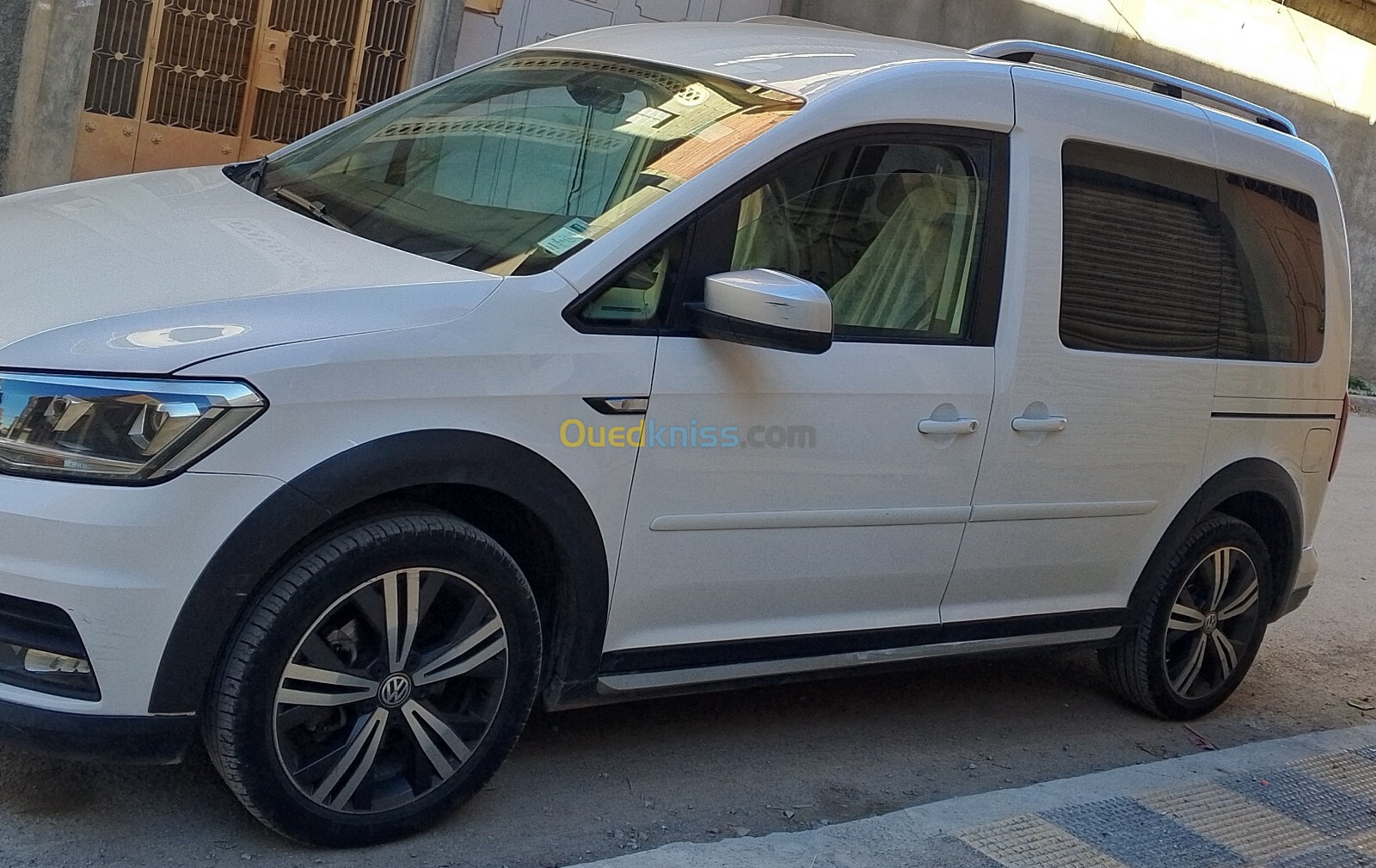 Volkswagen Caddy 2017 Alltrack