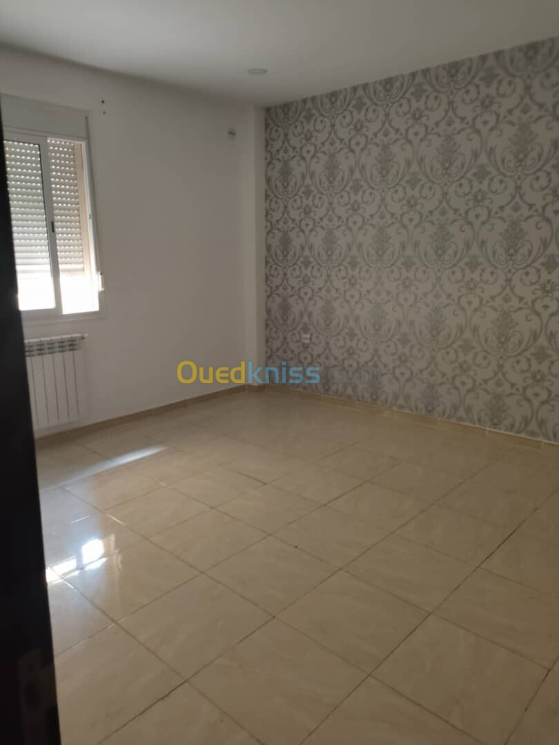 Location Appartement F2 Tipaza Kolea